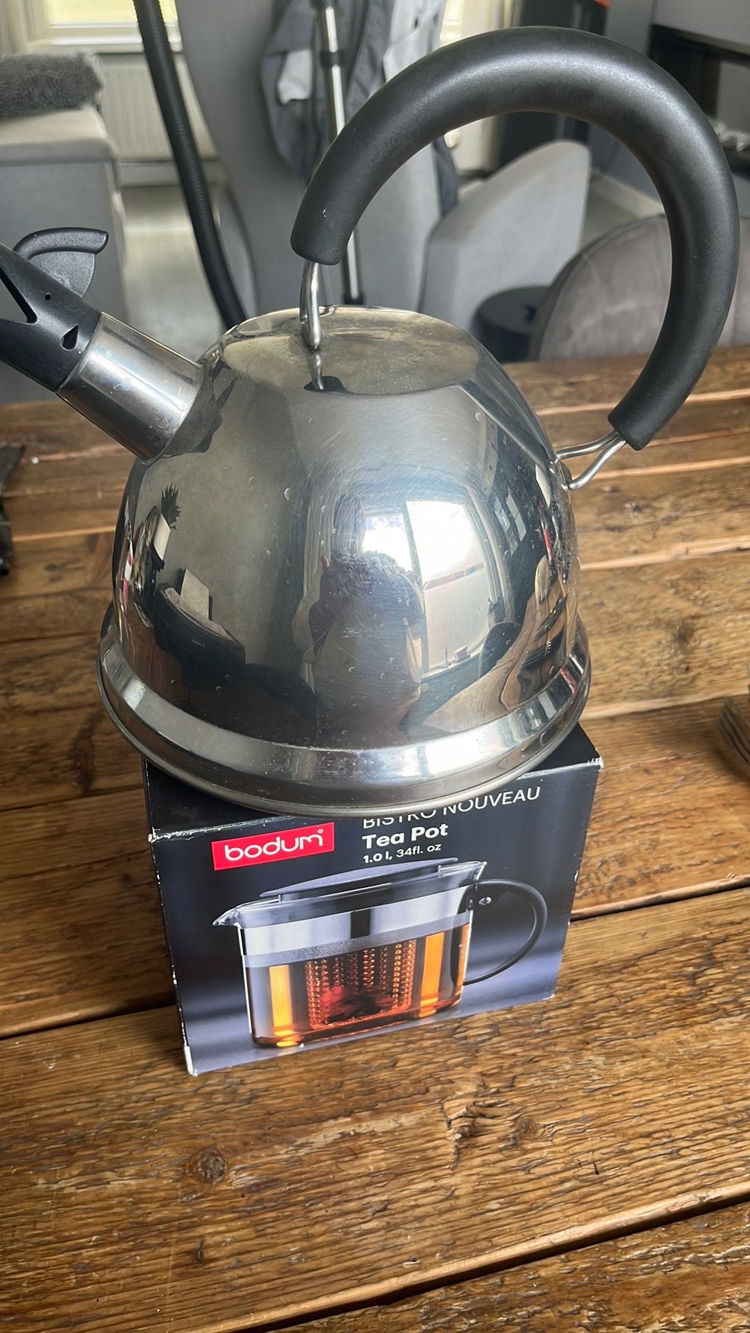 Gratis fluitketel plus thee kan, Ophalen, Zo goed als nieuw