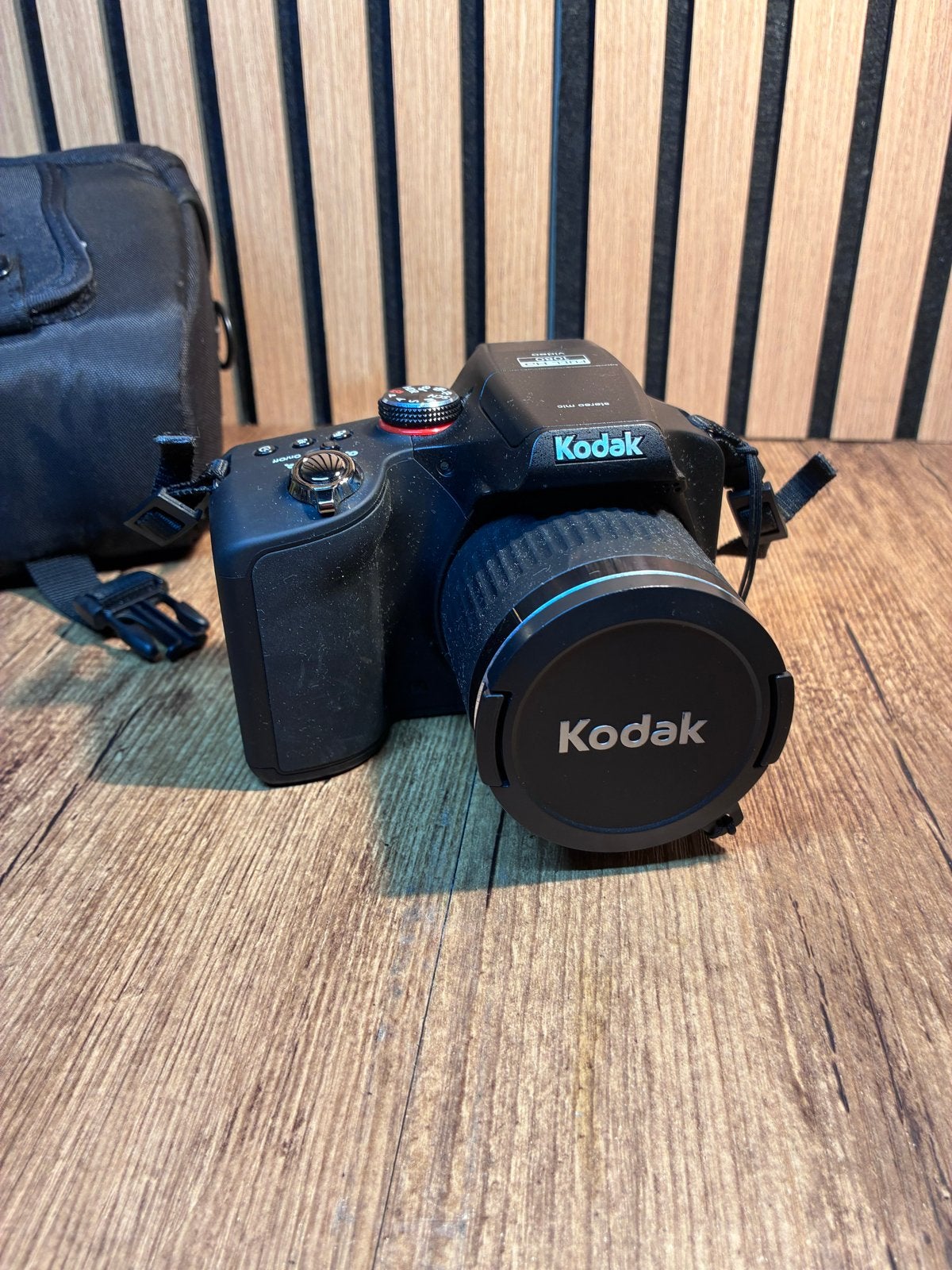 Kodak EasyShare Max Z990 Bridgecamera met 30x optische zoom, Beeldstabilisatie, Ophalen of Verzenden, Zo goed als nieuw, Kodak