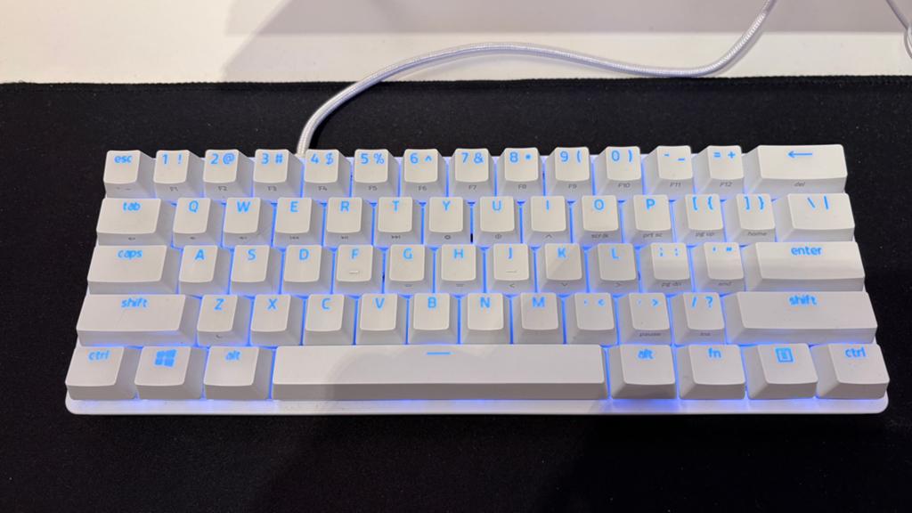 Razer huntsman mini red switch, Ophalen, Zo goed als nieuw