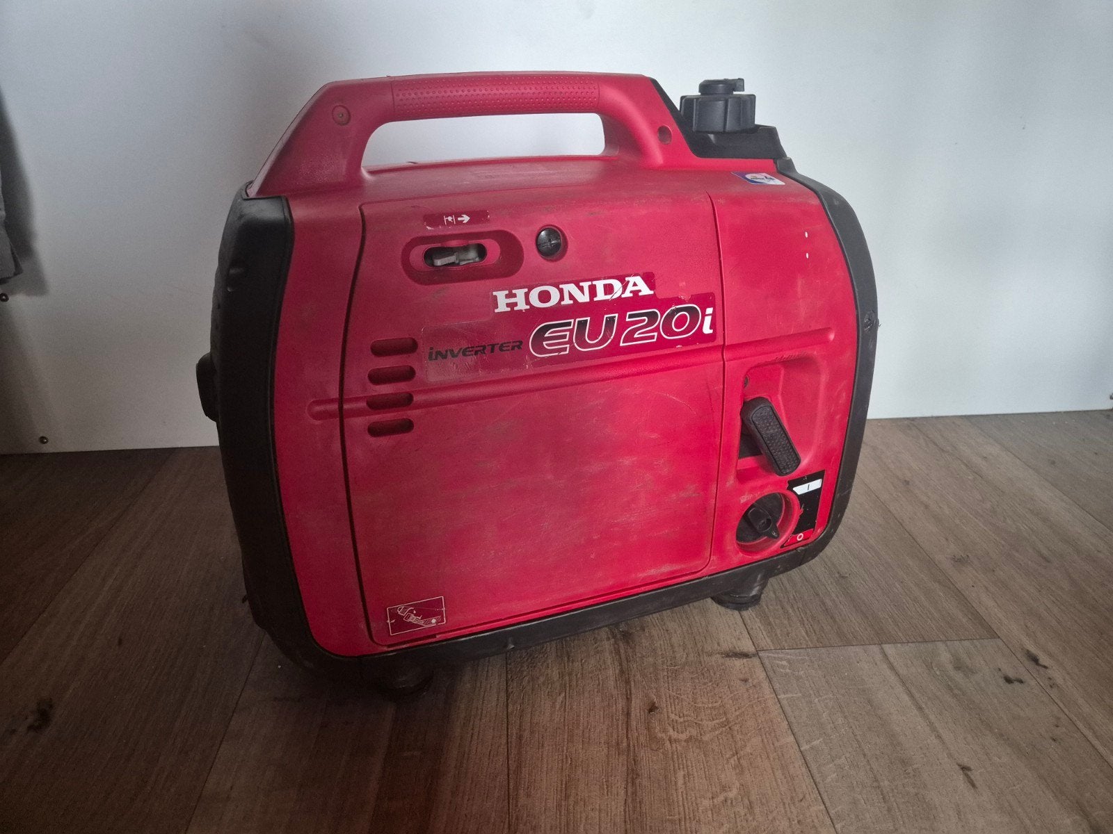 Honda EU20i Inverter Aggregaat, Doe-het-zelf en Verbouw, Ophalen, Gebruikt, Geluidgedempt