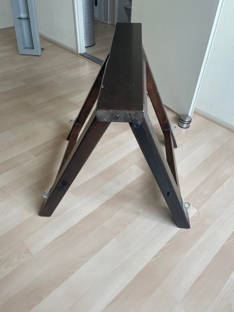 Stevige houten bok meubel - veelzijdig en inklapbaar, Ophalen, Gebruikt