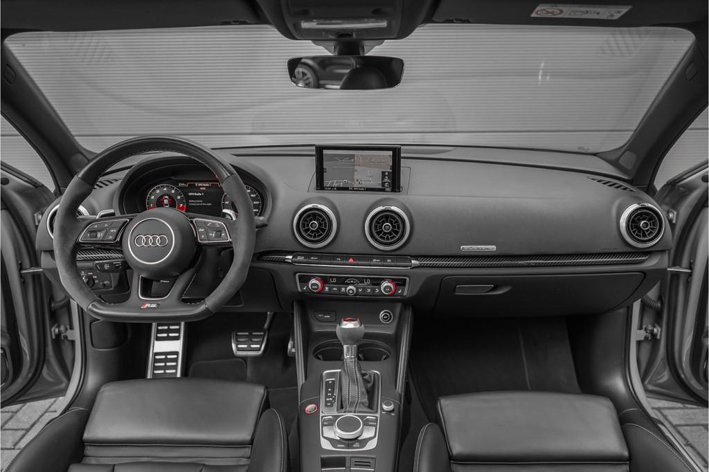 Audi A3 Limousine 2.5 TFSI RS 3 Quattro Pano RS Stoel B&O AC, Auto's, Audi, 12 maanden, 1490 kg, Gebruikt, RS3
