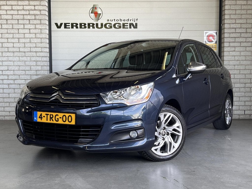 Citroen C4 1.2 PureTech Exclusive | Trekhaak | Navi | All se, Auto's, Voorwielaandrijving, Stof, 1199 cc, Blauw