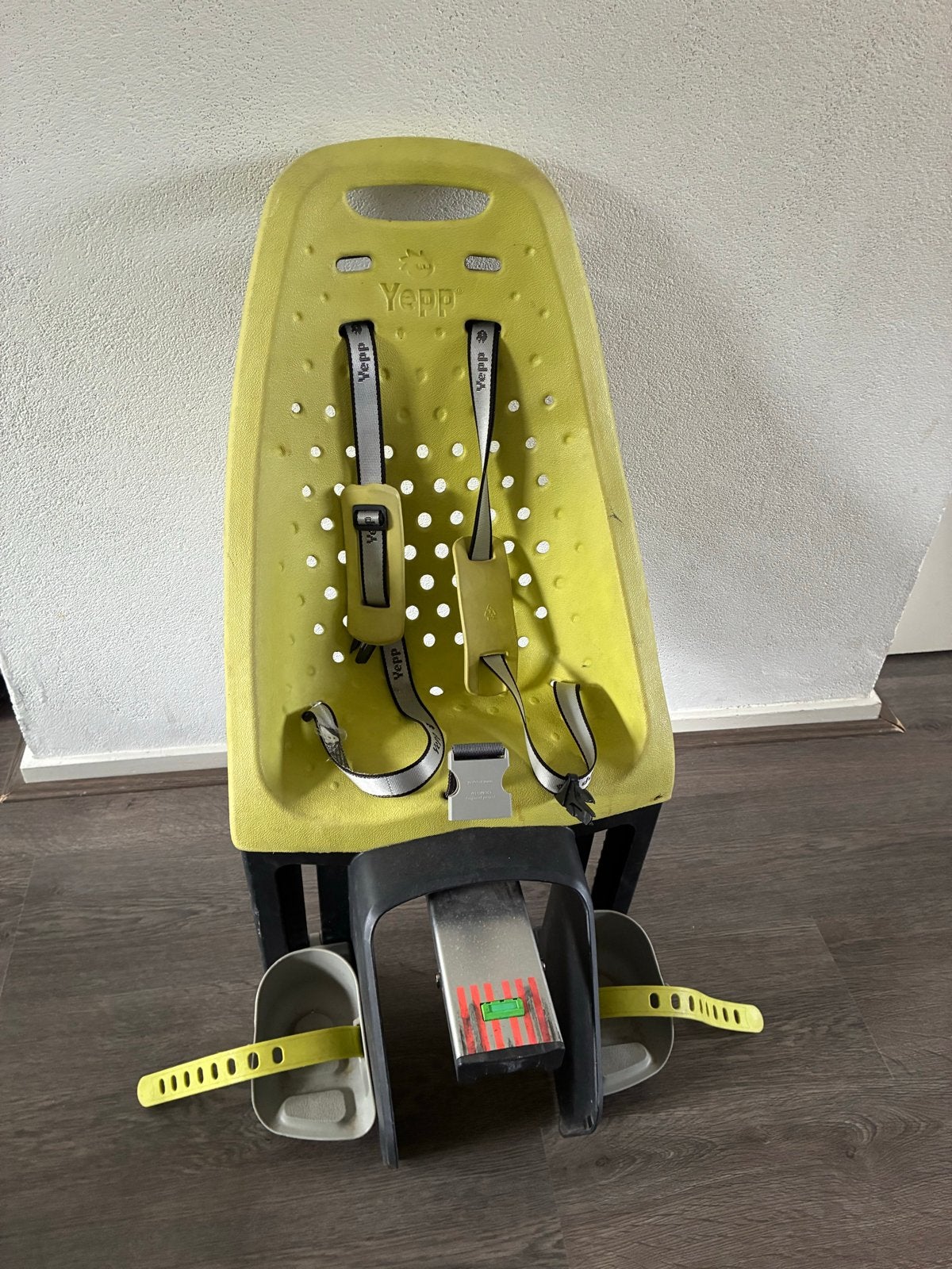 Yepp Achterzitje - Geel/ Lime, Ophalen, Achterzitje, 22 t/m 36 kg, Gebruikt