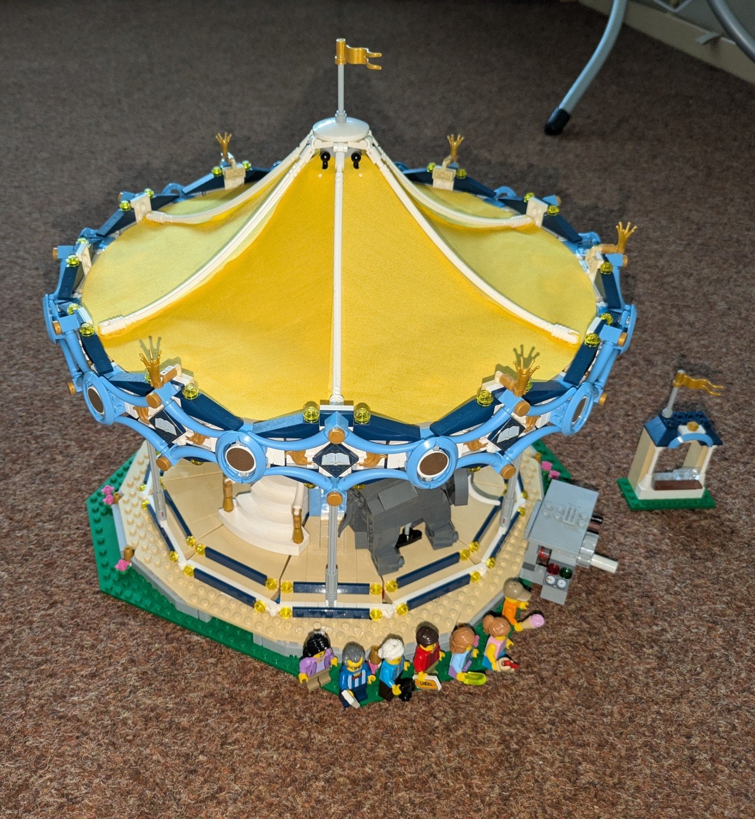 LEGO Carousel - set 10257, Kinderen en Baby's, Speelgoed | Duplo en Lego, Gebruikt, Lego, Ophalen of Verzenden, Inclusief minifiguren