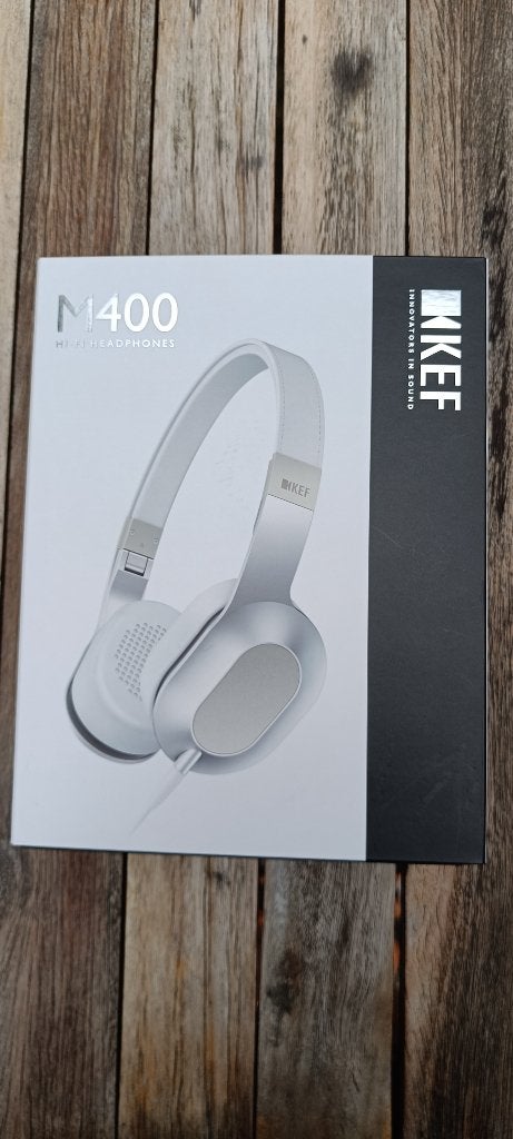 KEF M400 Hi-Fi koptelefoon