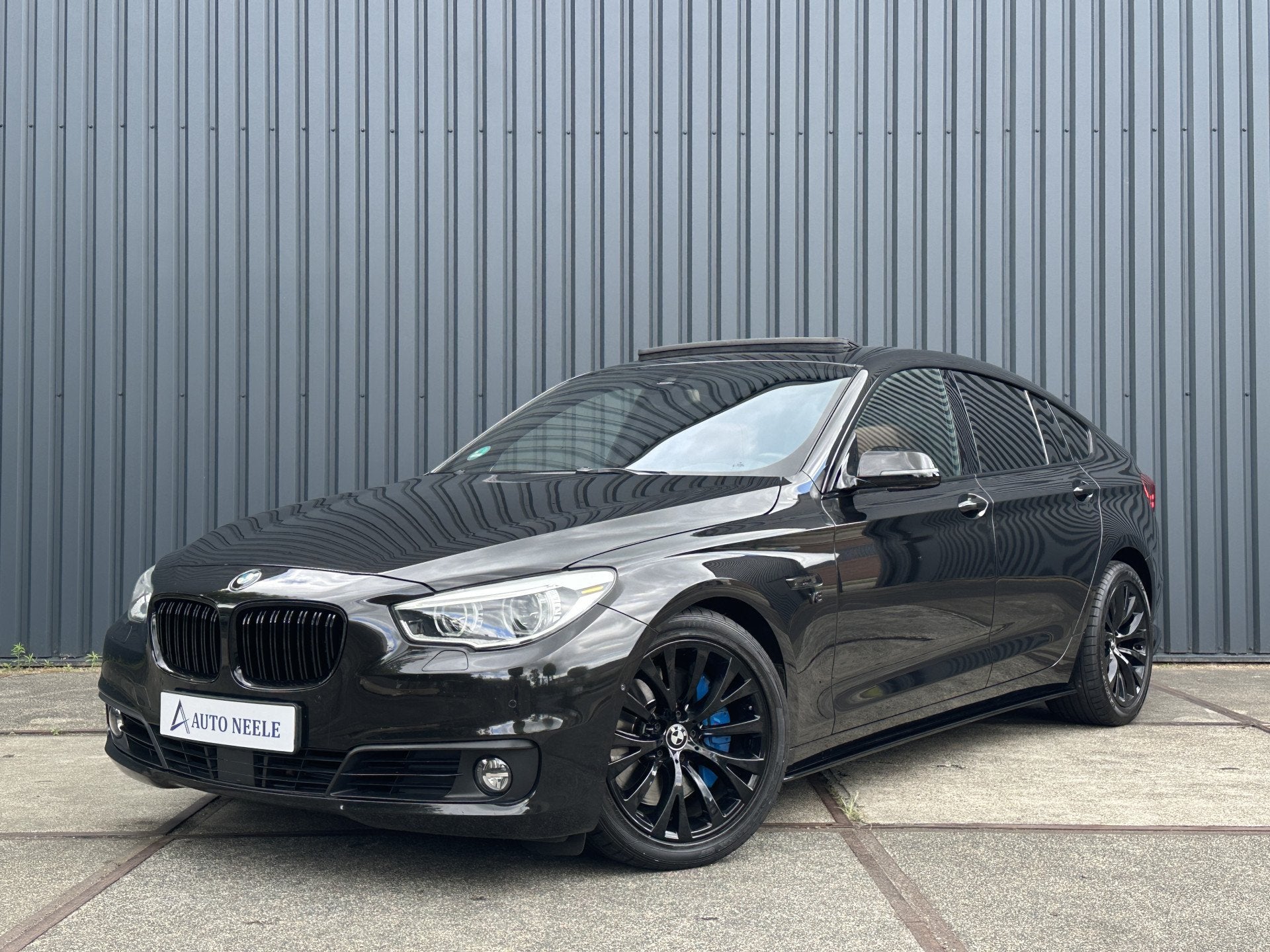 BMW 5 Serie Gran Turismo 550xi V8 M Sport 449 pk NAP, Panora, Auto's, BMW, Gebruikt, 4395 cc, Vierwielaandrijving, 449 pk