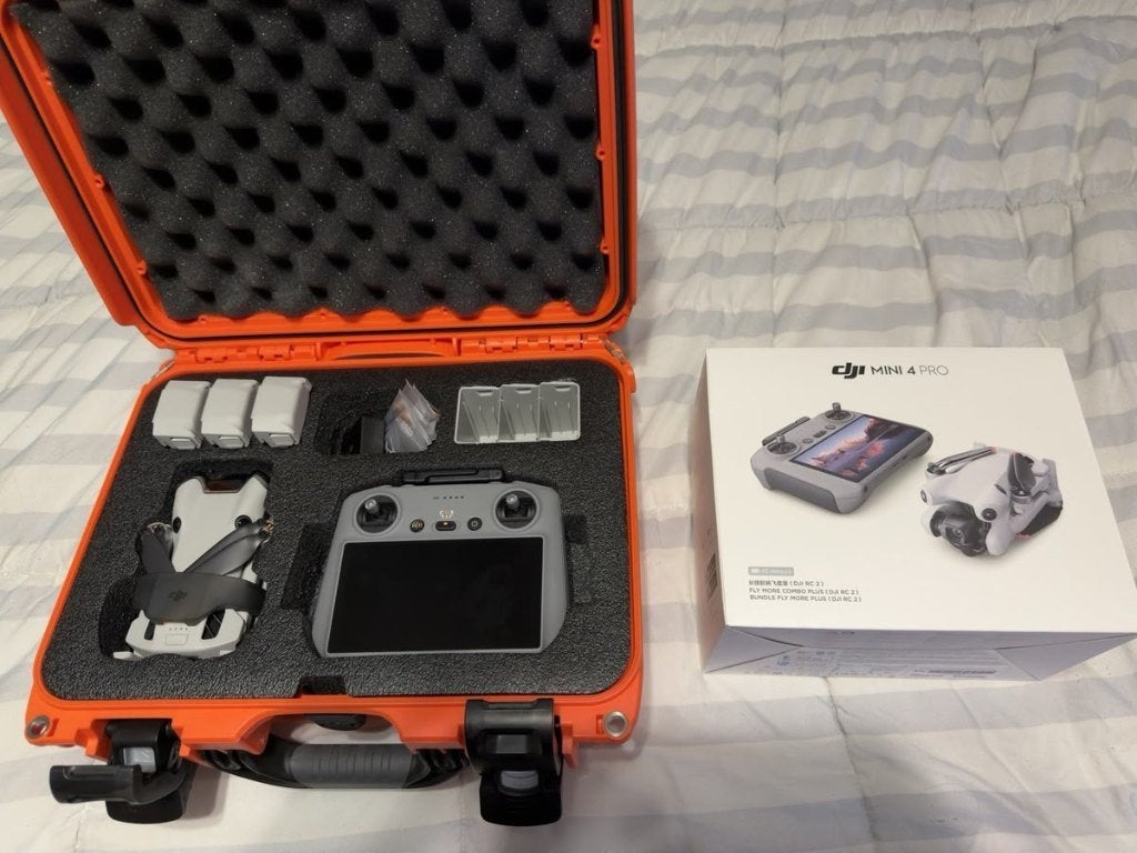 DJI Mini 4 Pro Fly More Combo met RC2 controller-goede staat, Audio, Tv en Foto, Drones, Ophalen, Return to Home, Zo goed als nieuw