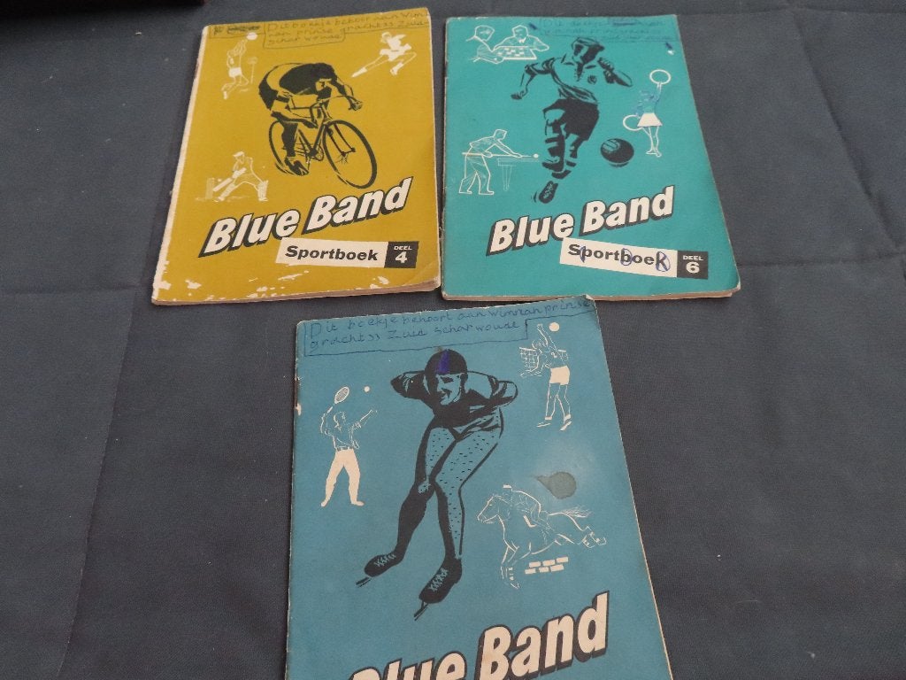 Plaatjesalbums van Bleu Band, Boeken, Ophalen of Verzenden, Gelezen, Plaatjesalbum
