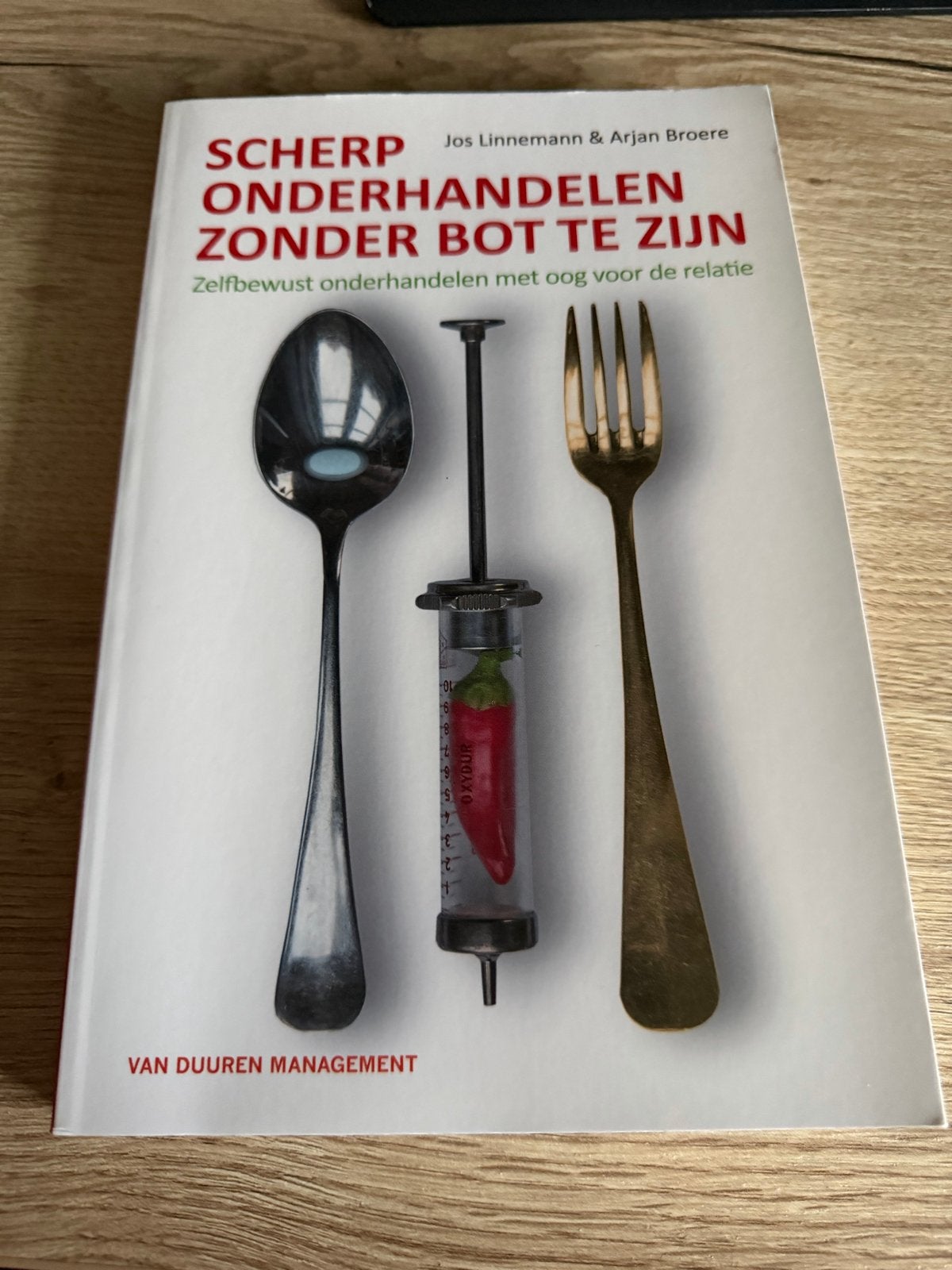 Scherp Onderhandelen Zonder Bot Te Zijn - Jos Linnemann, Ophalen of Verzenden, Zo goed als nieuw, Nederland
