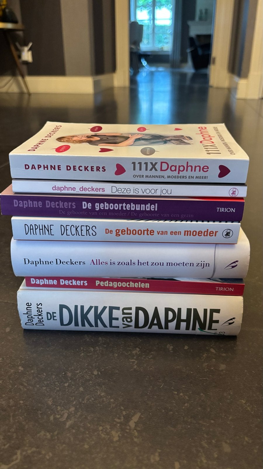 Daphne Deckers Boekenpakket - 7 boeken over moederschap, Ophalen of Verzenden, Gelezen