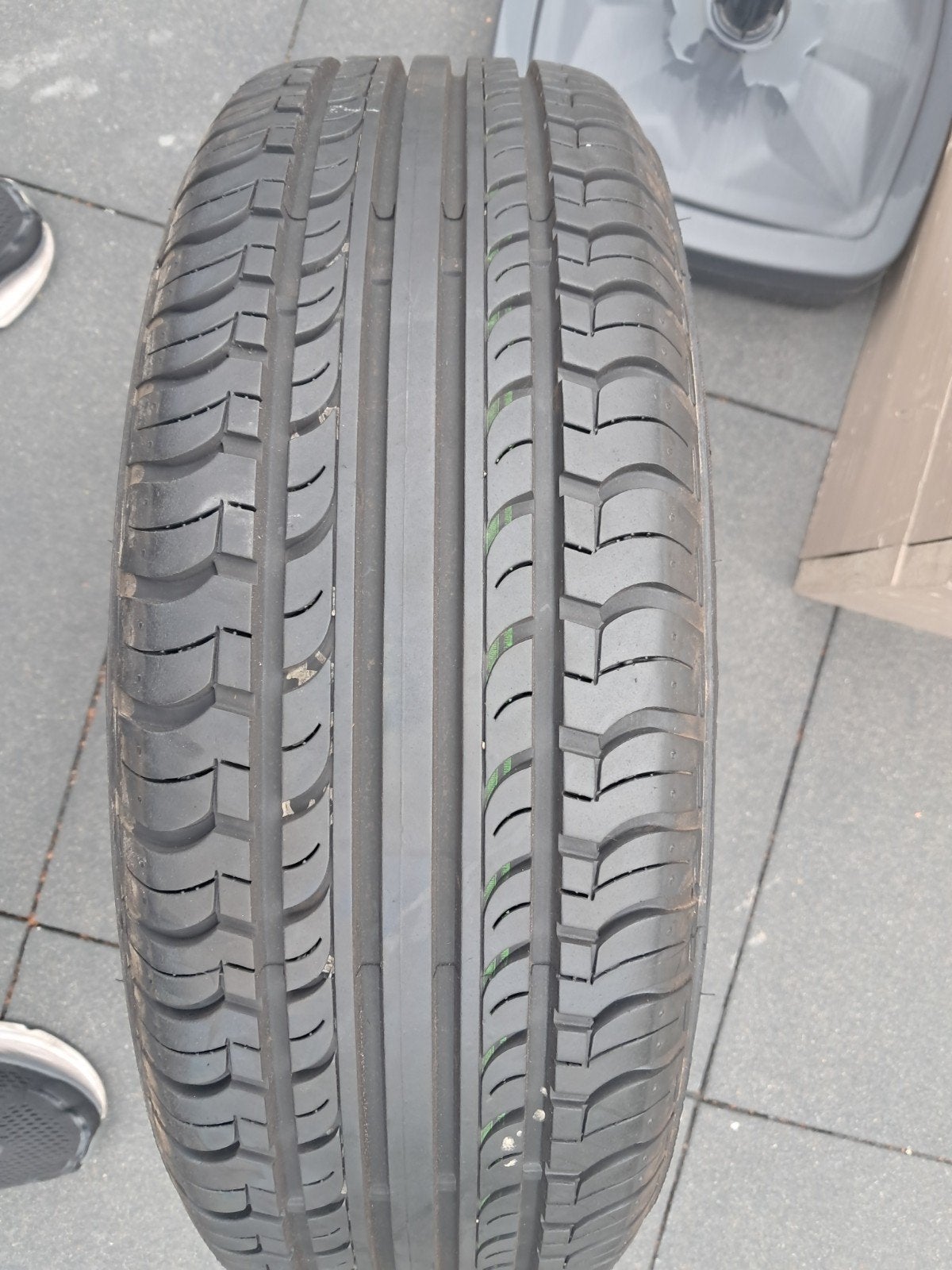 Hankook Optimo K415 185/60R15 84T op stalen velg, Ophalen, Gebruikt, 15 inch, Banden en Velgen