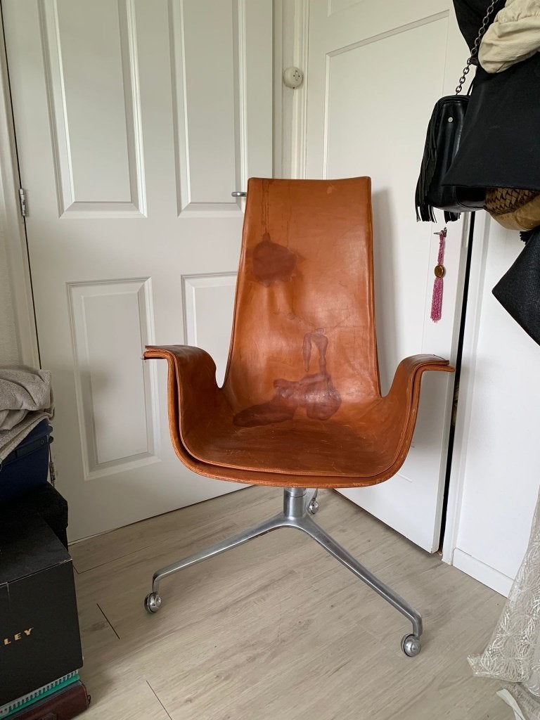 FK 6725 Tulip Chair, Ophalen, Twee, Leer, Bruin