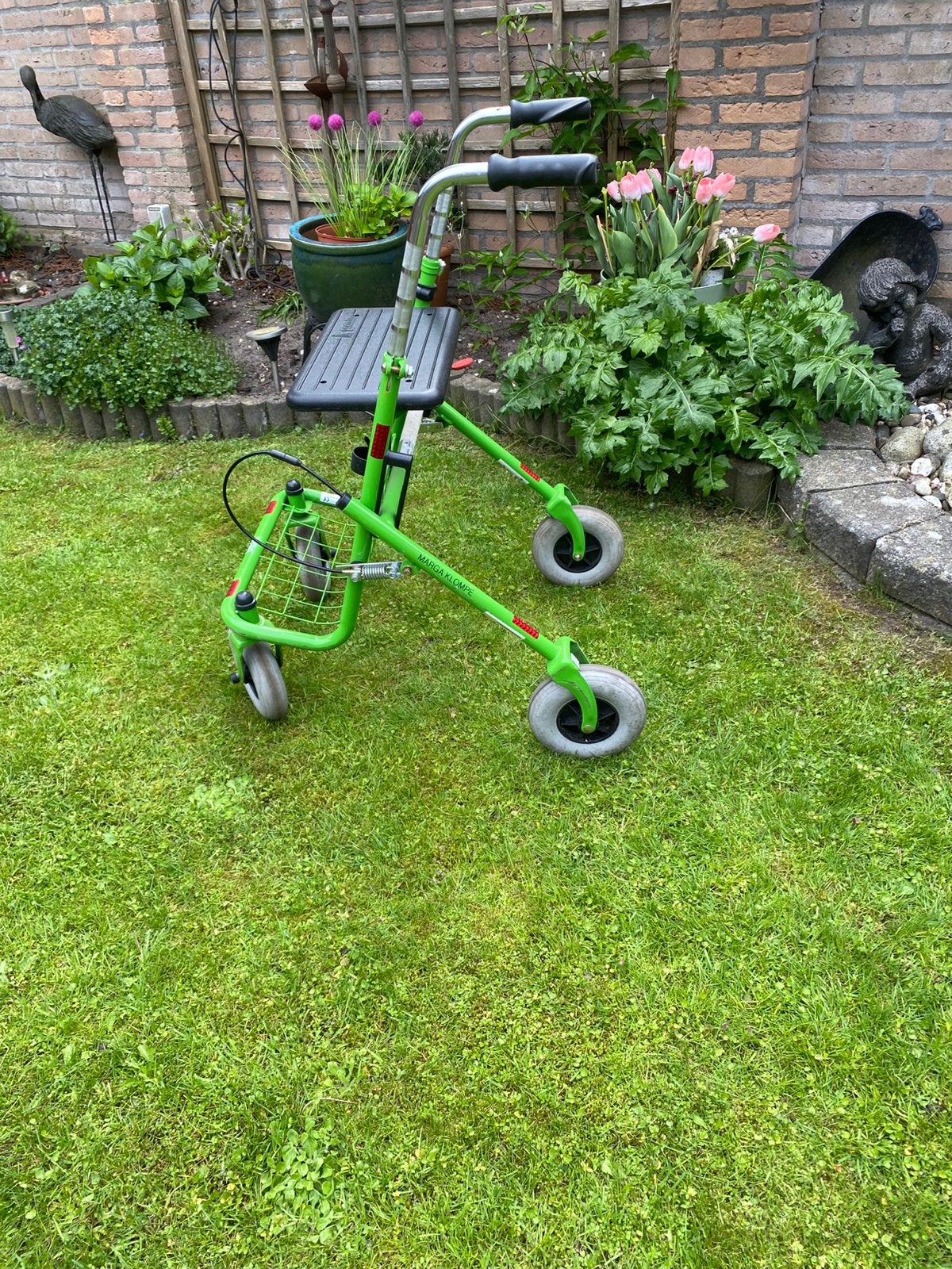 Rollator aangepaste remmen € 35,-, Ophalen