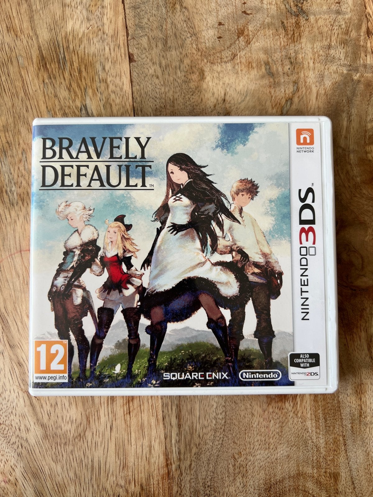 Bravely Default Nintendo 3DS RPG - Zo goed als nieuw, Spelcomputers en Games, Games | Nintendo 2DS en 3DS, 1 speler, Ophalen of Verzenden