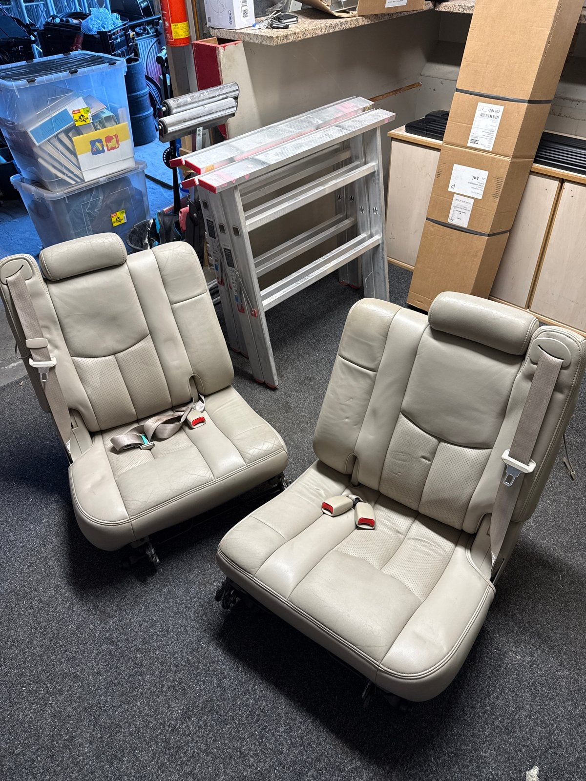 Cadillac Escalade 2004 Achterbank - Beige Leder, Ophalen, Gebruikt, Cadillac