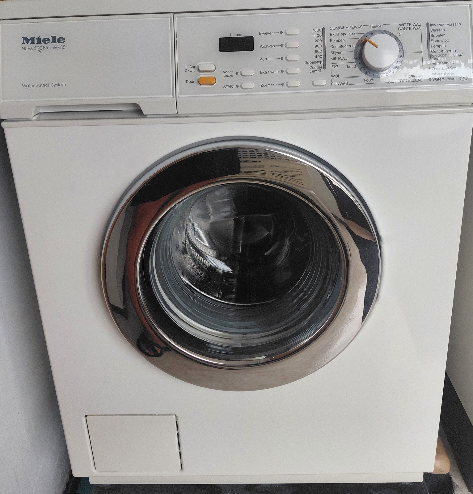 Miele wasmachine W985, Ophalen, Gebruikt, 85 tot 90 cm