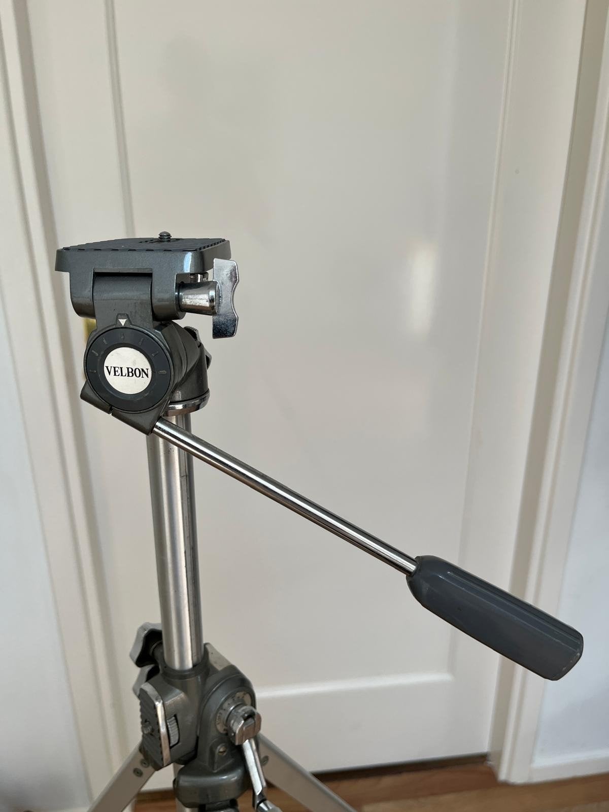 Velbon Driepoot Statief met Balhoofd - Gebruikt, Ophalen, Gebruikt, Driepoot, 150 tot 175 cm