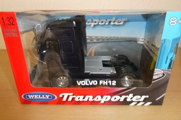 Truck  VOLVO en MAN, Hobby en Vrije tijd, Ophalen of Verzenden, Nieuw, Bus of Vrachtwagen, Overige merken