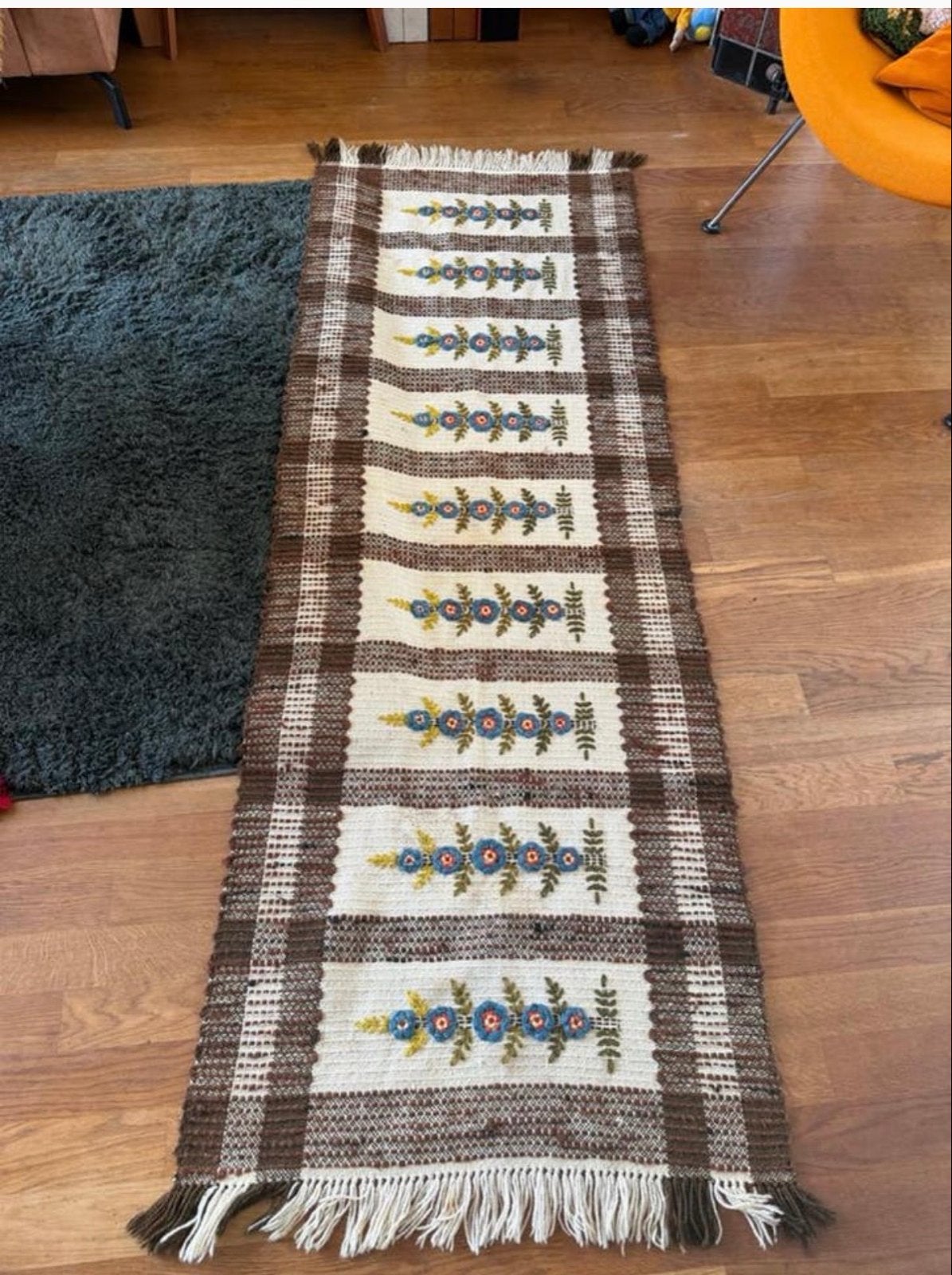 Vintage geknoopt kleed / tafelloper 200x70 cm, Huis en Inrichting, Stoffering | Tapijten en Kleden, Gebruikt, Bruin, 200 cm of meer