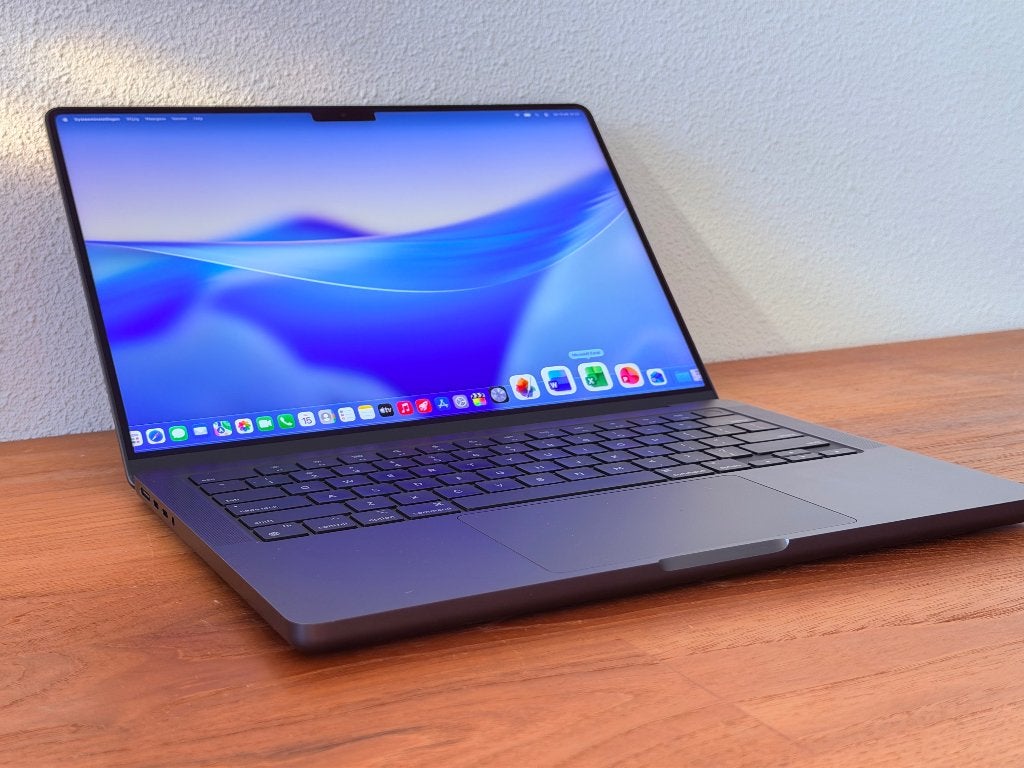 Macbook Pro M3 Pro Chip 14" 18GB RAM 512GB SSD + EXTRA'S, Computers en Software, Ophalen, Qwerty, 13 inch, 512 GB