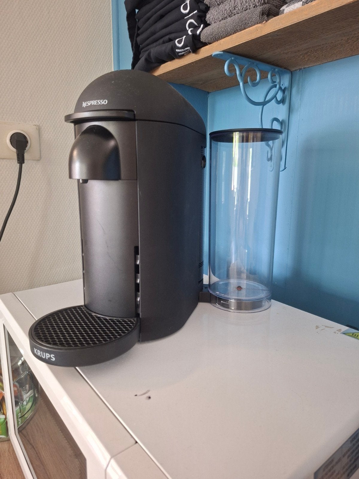 Nespresso Krups, Witgoed en Apparatuur, Ophalen of Verzenden, Espresso apparaat, Koffiepads en cups, Afneembaar waterreservoir