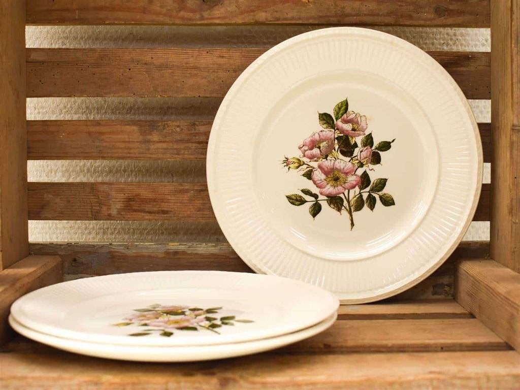 3 stuks Wedgwood Briar Rose platte borden 52756, Ophalen of Verzenden, Gebruikt, Aardewerk, Bord(en)