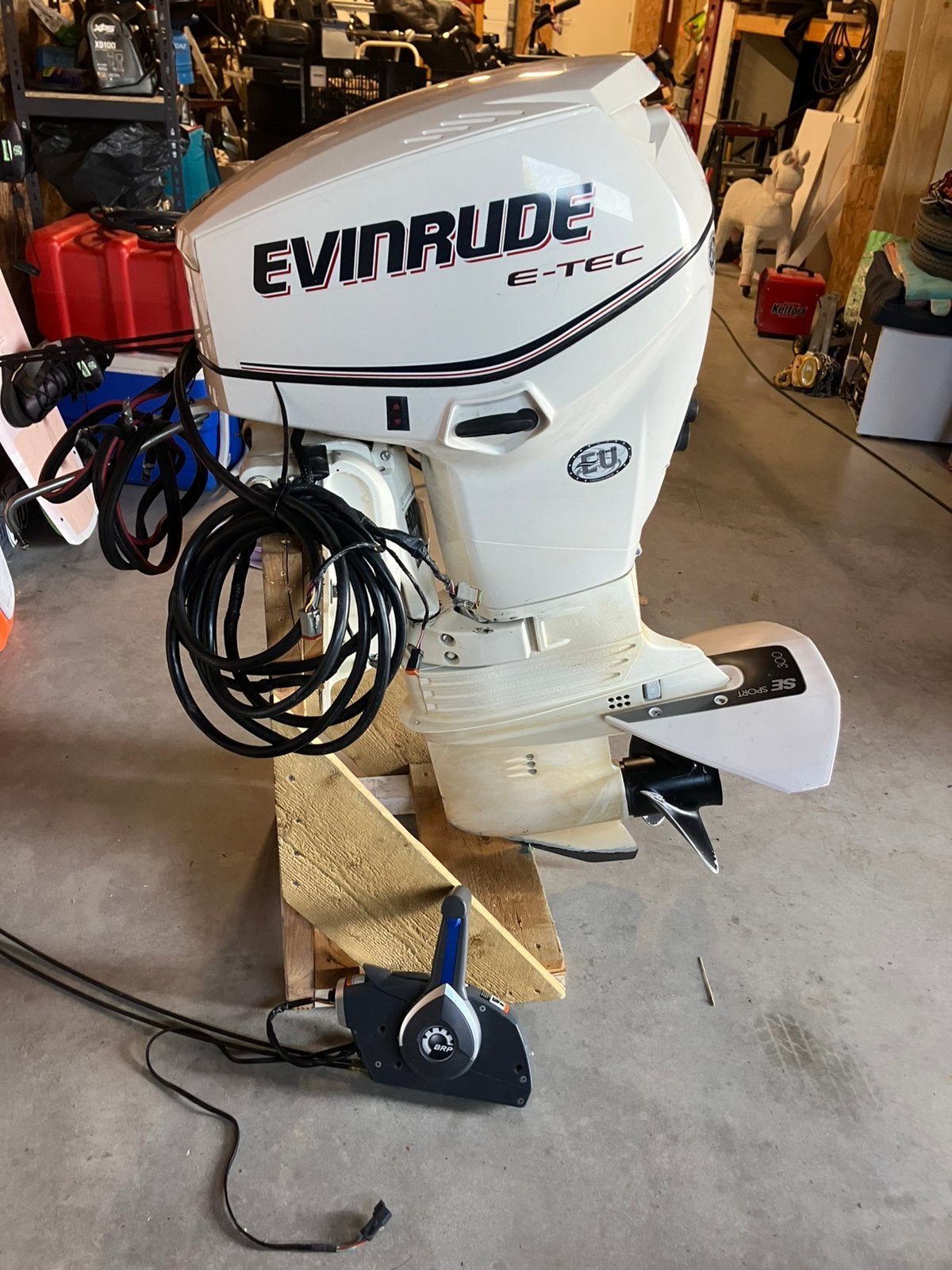 Evinrude TEC buitenboordmotor 50 pk en boottraler., Watersport en Boten, Polyester/glasvezel, Gebruikt, 4 m, 1 m