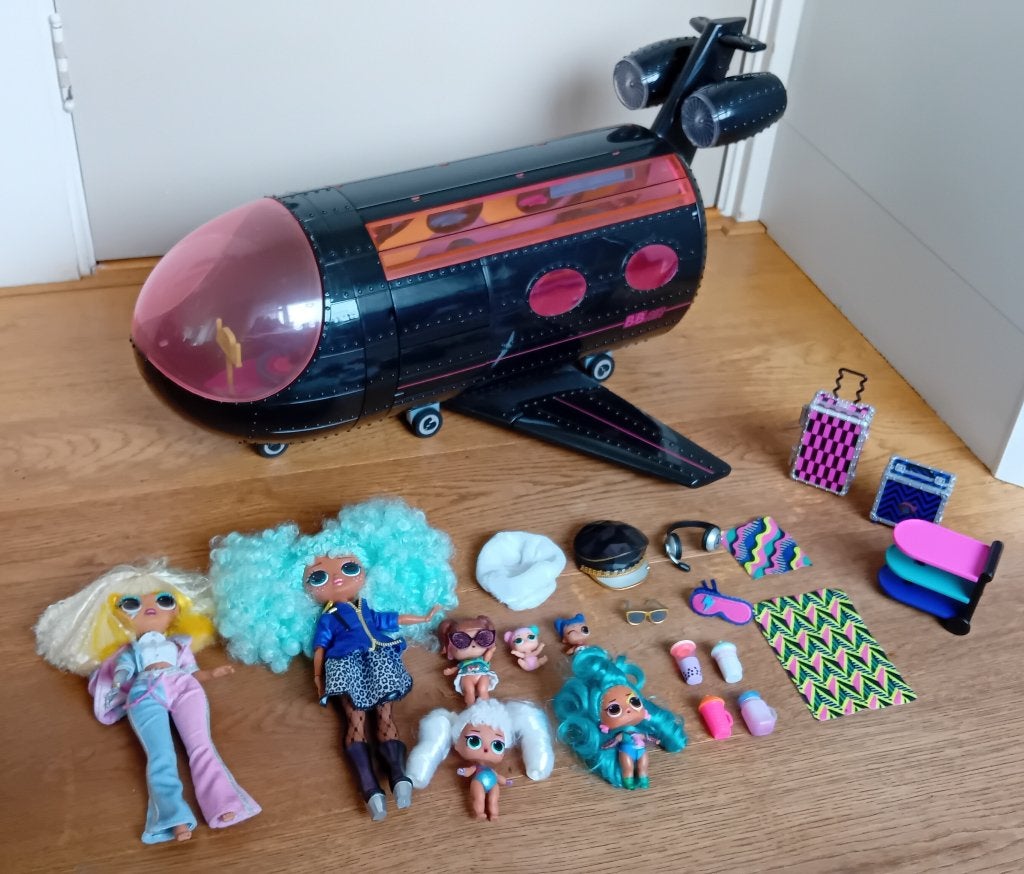 LOL vliegtuig met accessoires, Kinderen en Baby's, Speelgoed | Poppen, Ophalen of Verzenden, Gebruikt, Overige typen
