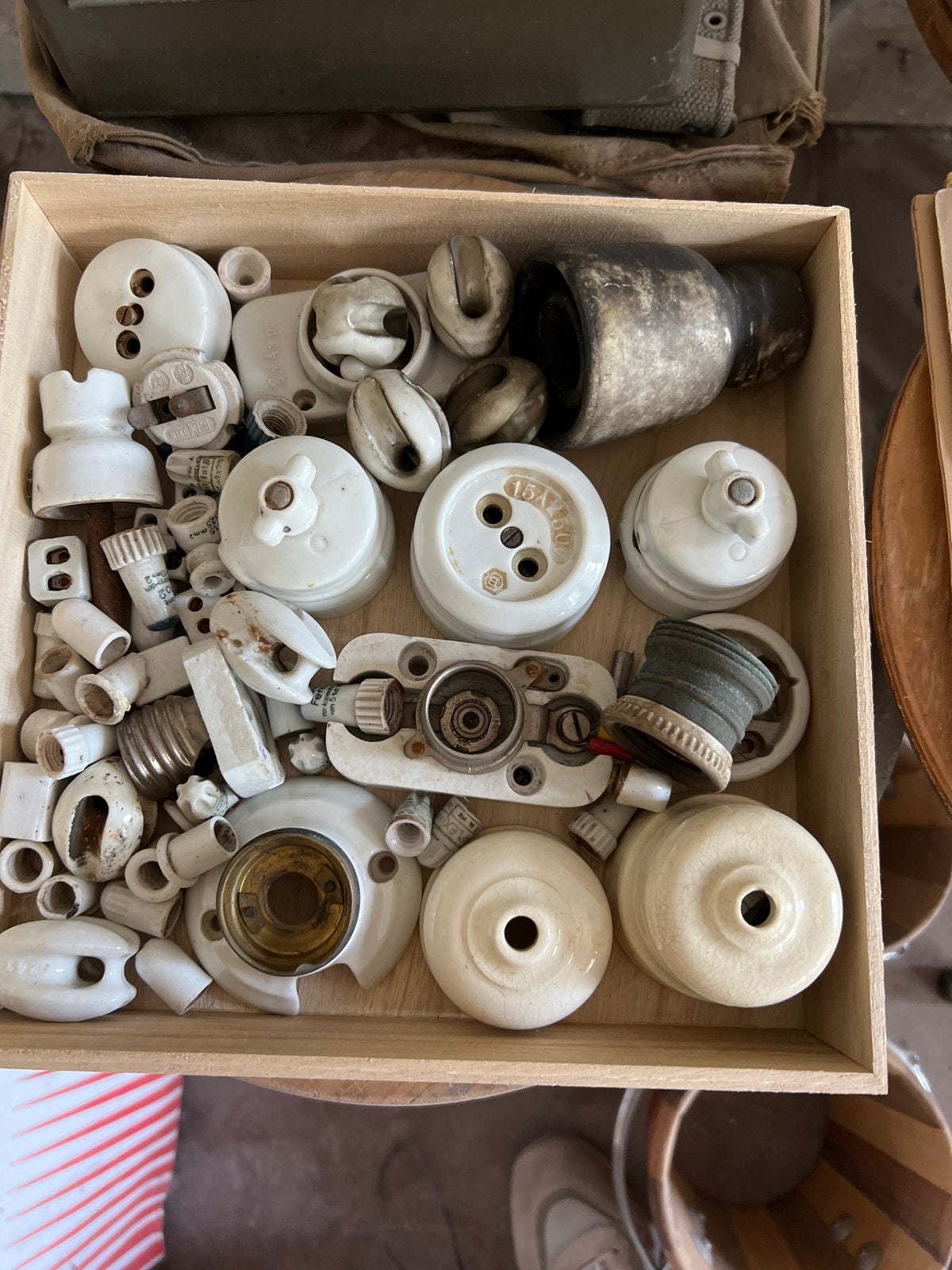 Vintage porseleinen elektra onderdelen - diverse types, Doe-het-zelf en Verbouw, Elektra en Kabels, Ophalen, Gebruikt, Overige merken