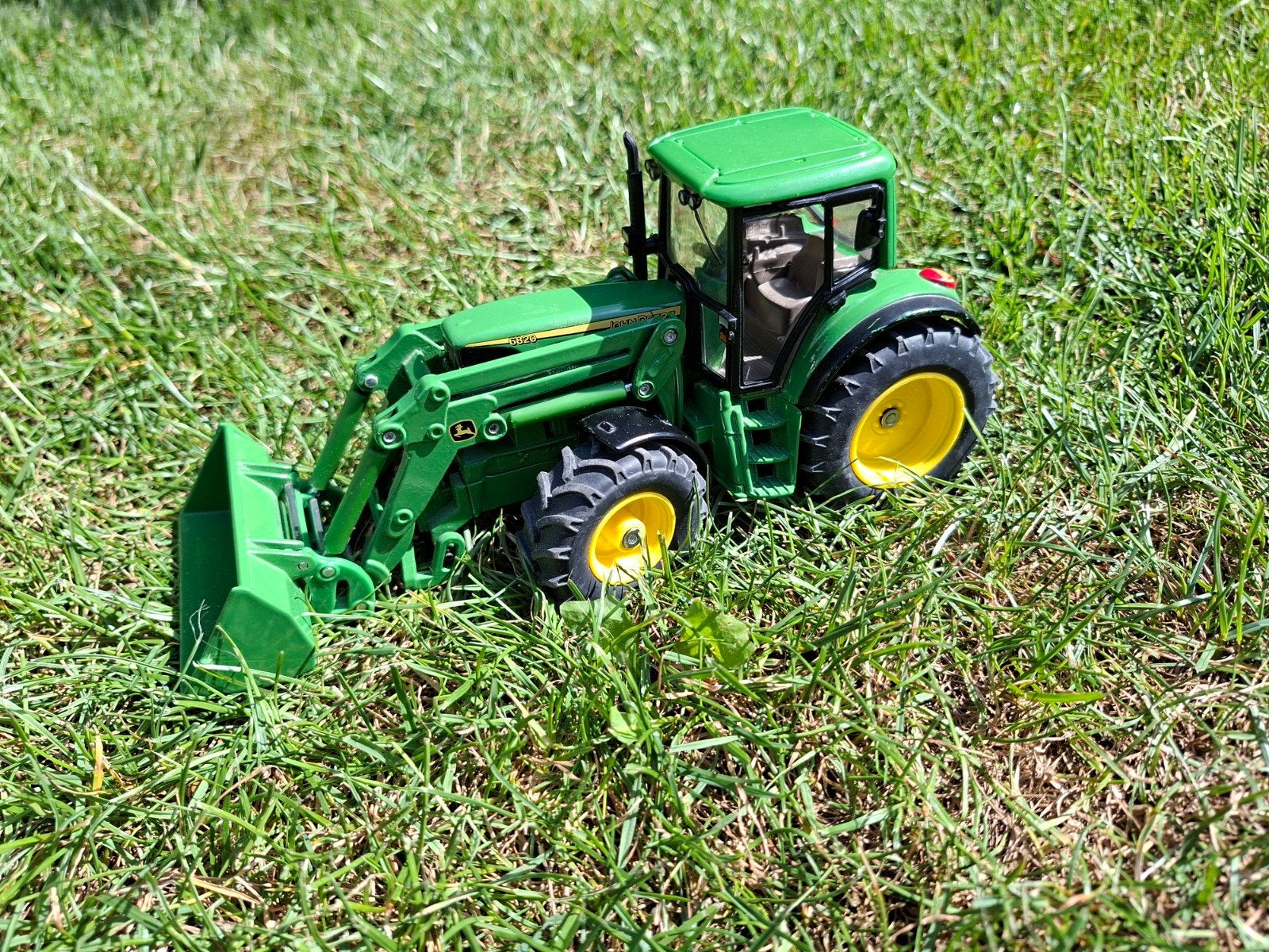 SIKU Tractor met voorlader - 1:32, Ophalen of Verzenden, Zo goed als nieuw, Tractor of Landbouw, SIKU