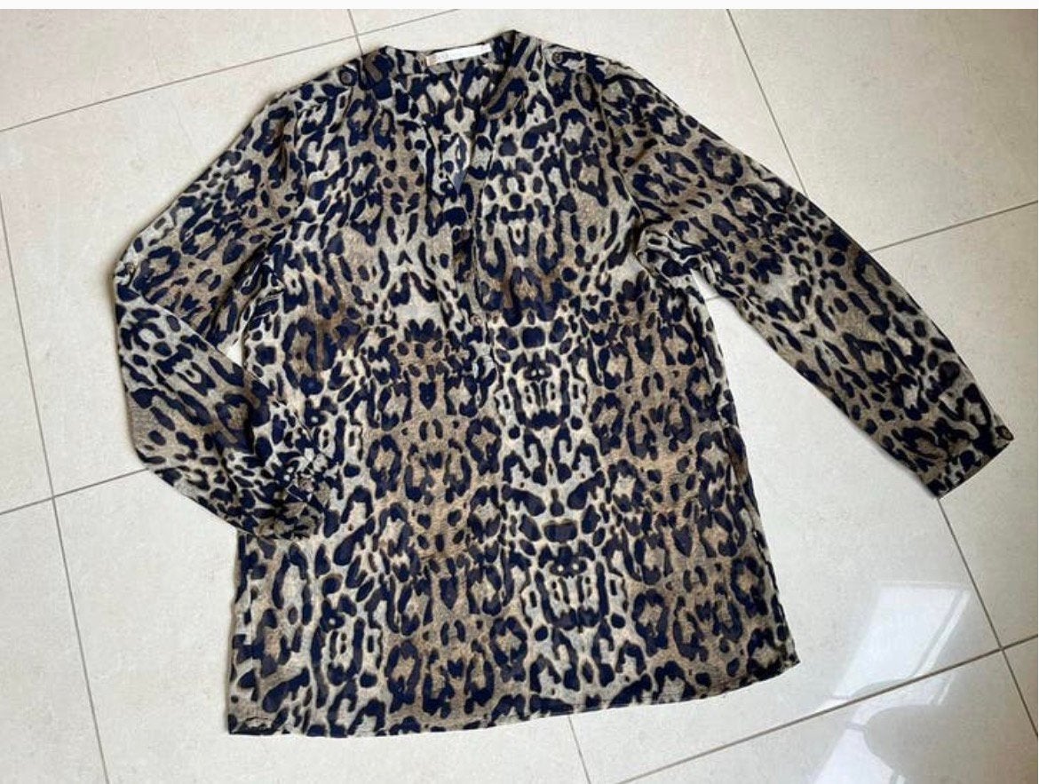Leopard blouse/top beige/navy blauw transparant mt. M/L, Ophalen of Verzenden, Zo goed als nieuw, Maat 38/40 (M), Beige