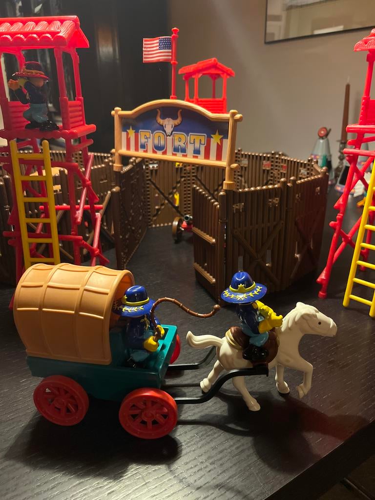 Fort met cowboys en indianen., Ophalen of Verzenden, Zo goed als nieuw