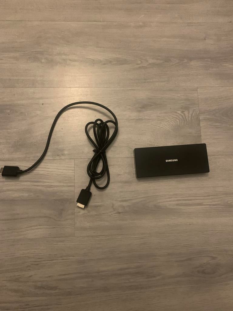 Samsung One Connect Mini Box met kabel, Ophalen of Verzenden, Zo goed als nieuw, Minder dan 2 meter, Overige kabels