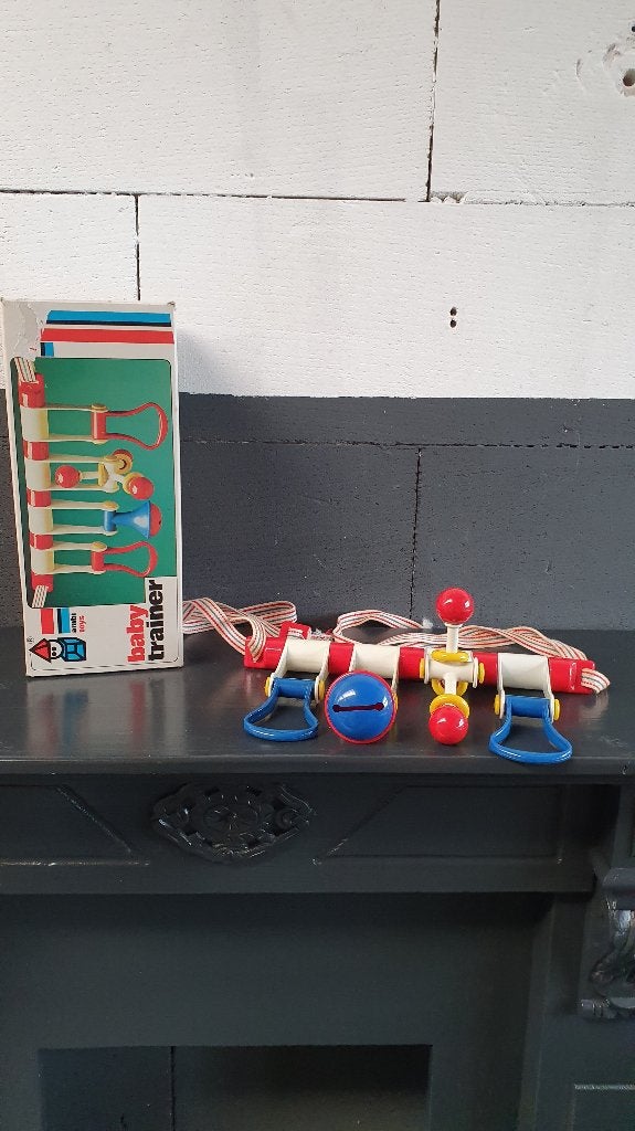 Ambi Toys vintage baby trainer in originele doos. 1A4