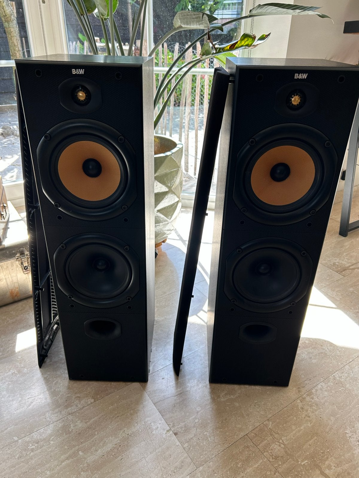 B&W DM603 Luidsprekers, Audio, Tv en Foto, Luidsprekers, Zo goed als nieuw, Vloerstaande luidspreker, 60 tot 120 watt, Bowers & Wilkins (B&W)