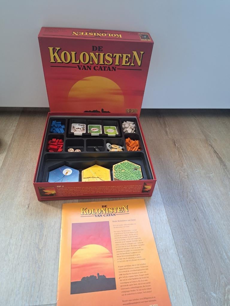 Kolonisten van Catan  - houten versie met beschrijving, Ophalen of Verzenden, Zo goed als nieuw