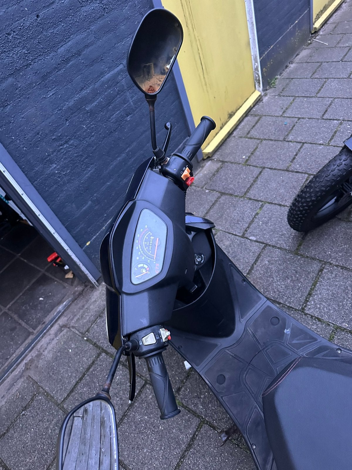 GTS vici, Ophalen of Verzenden, Gebruikt, Benzine