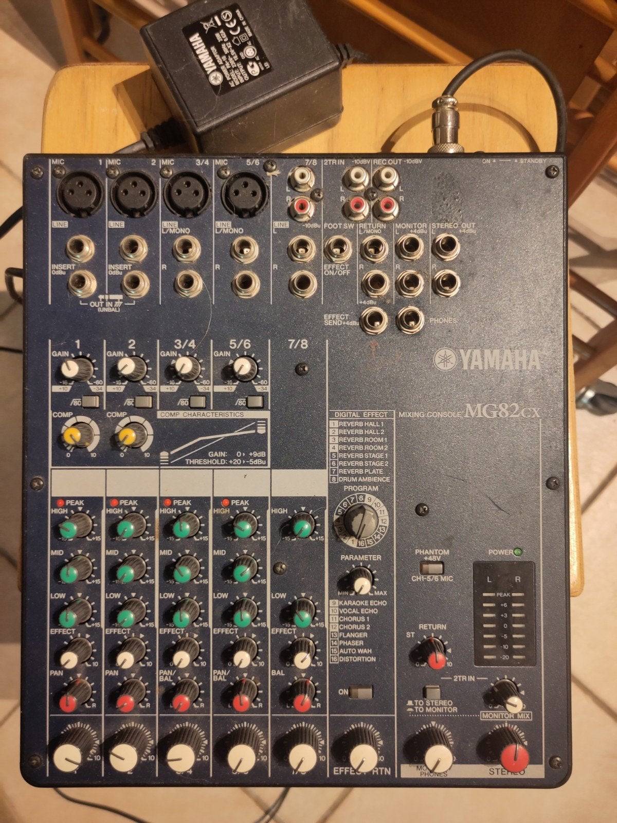 Yamaha MG82cx Mengpaneel - Compacte Mixer met Effecten, Ophalen of Verzenden, Gebruikt, 5 tot 10 kanalen, Microfooningang