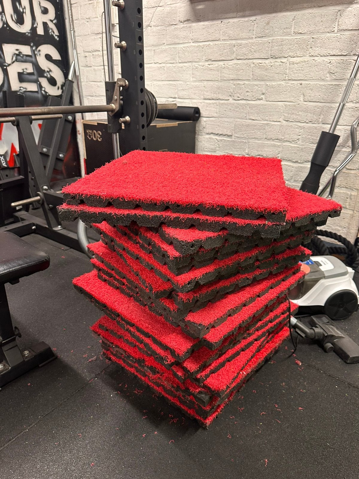 Rubber kunstgras matten rood  50x50 36stuks, Ophalen of Verzenden, Minder dan 10 m²