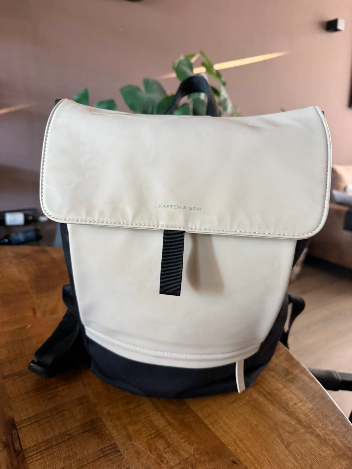 Kapten & Son rugzak Fyn Cream Black, Overige merken, 25 tot 40 cm, Ophalen of Verzenden, Zo goed als nieuw