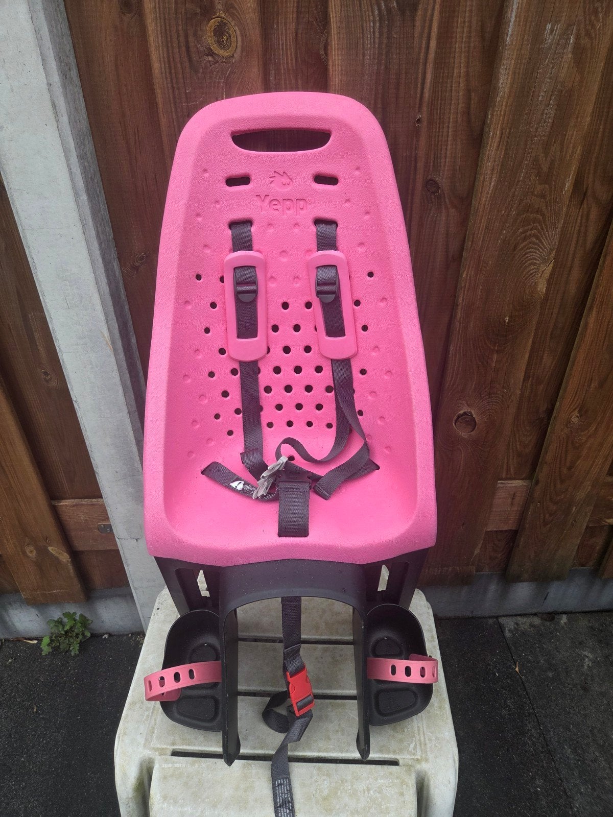 Yepp achterzitje, Ophalen, Achterzitje, Yepp (GMG), 9 t/m 18 kg