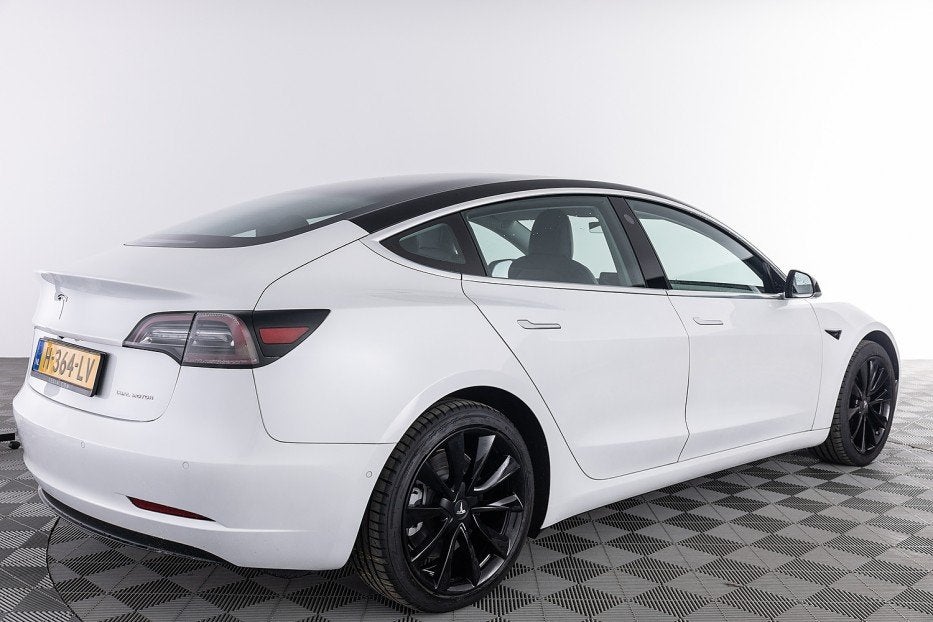 Tesla Model 3 Long Range AWD 75 kWh *SOH 99.5%* PANORAMADAK, Automaat, 12 maanden, 0 cilinders, Zwart