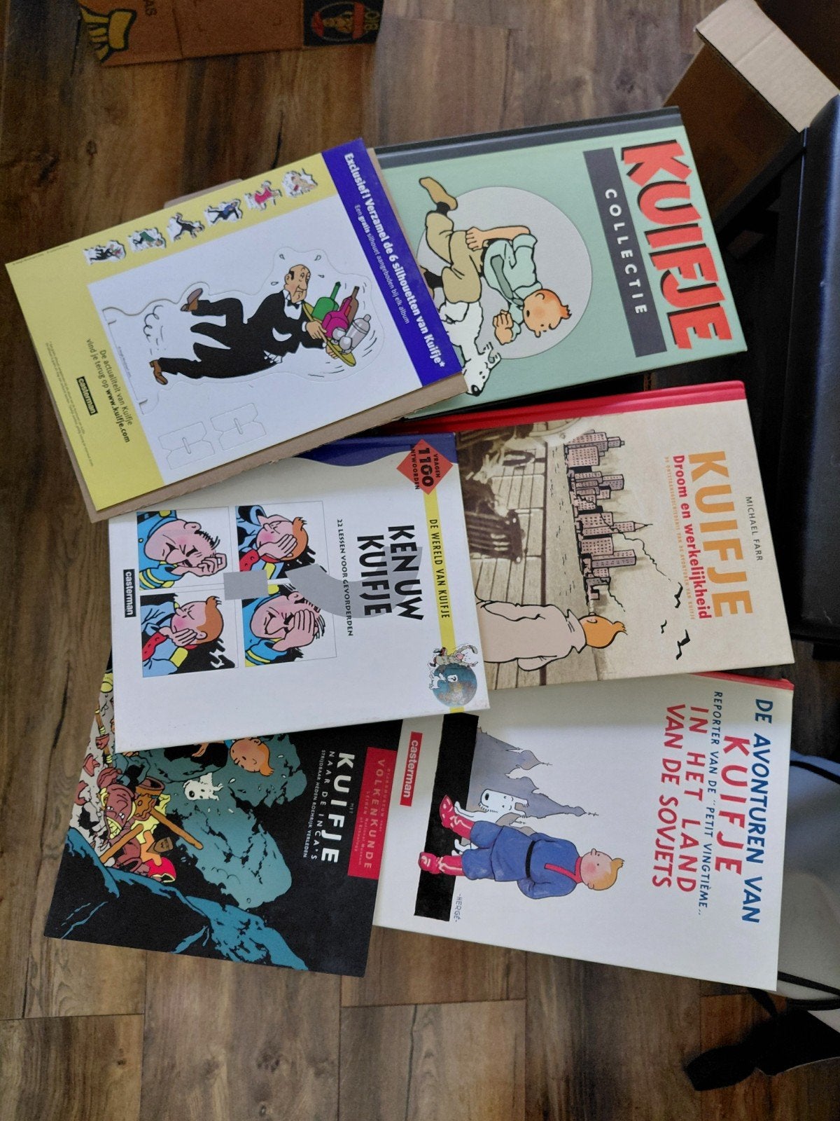 Doos Kuifjes, Meerdere comics, Ophalen, Gelezen, Europa