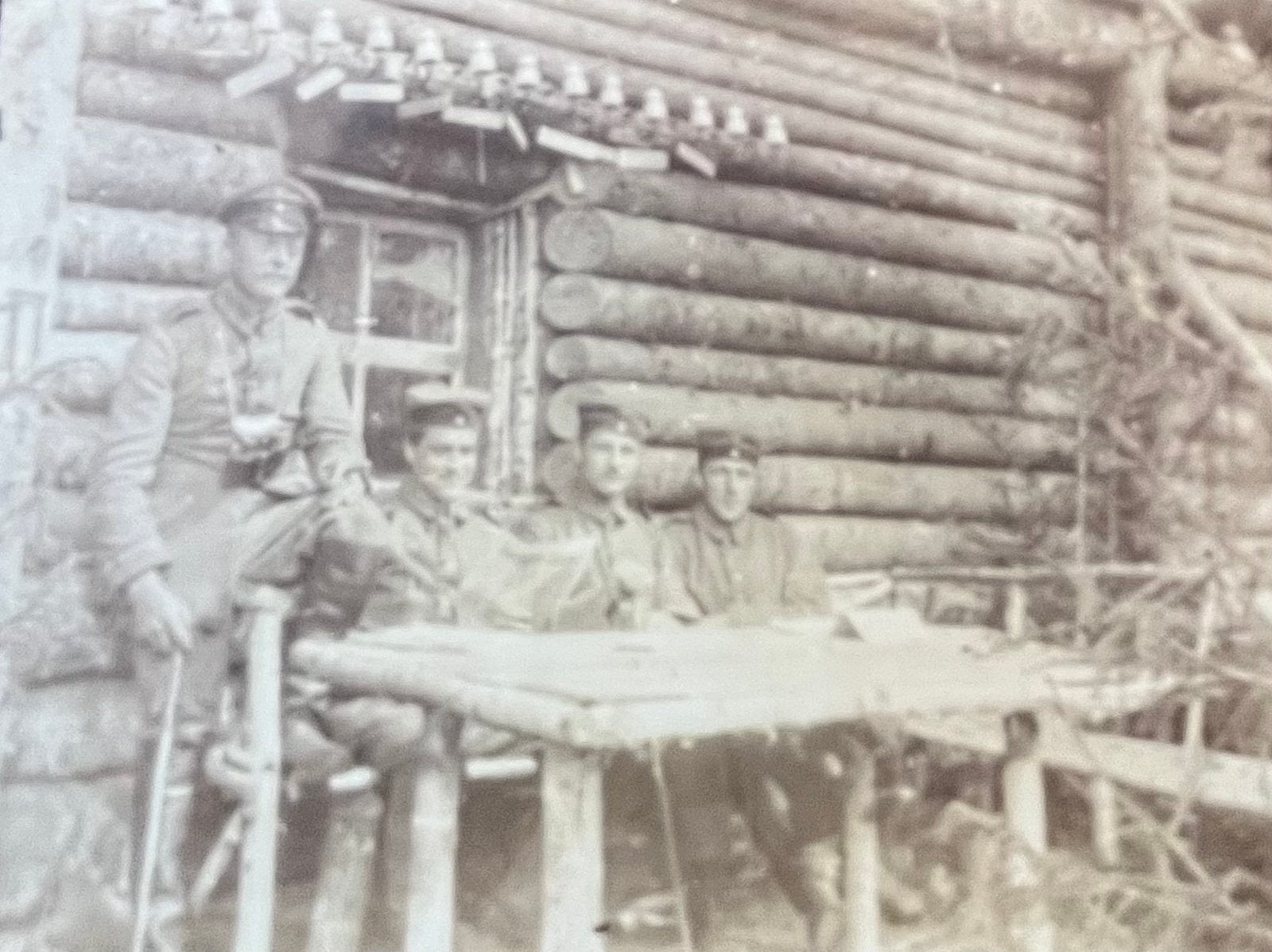 WO1 DUITS Zw/w foto Officier en manschappen bij blokhut, Verzenden, Landmacht, Duitsland, Foto of Poster