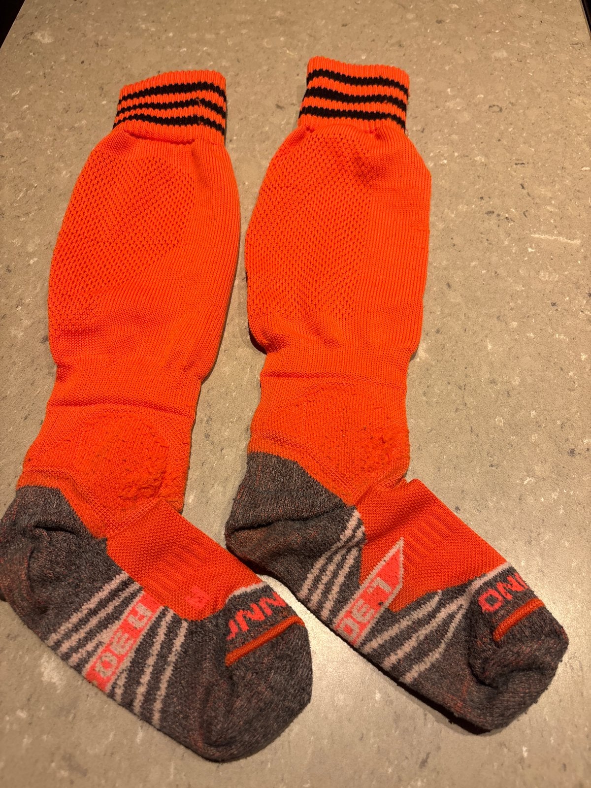 Oranje sportsokken - HBC Heemstede, Ophalen of Verzenden, Gedragen, Overige maten, Overige kleuren