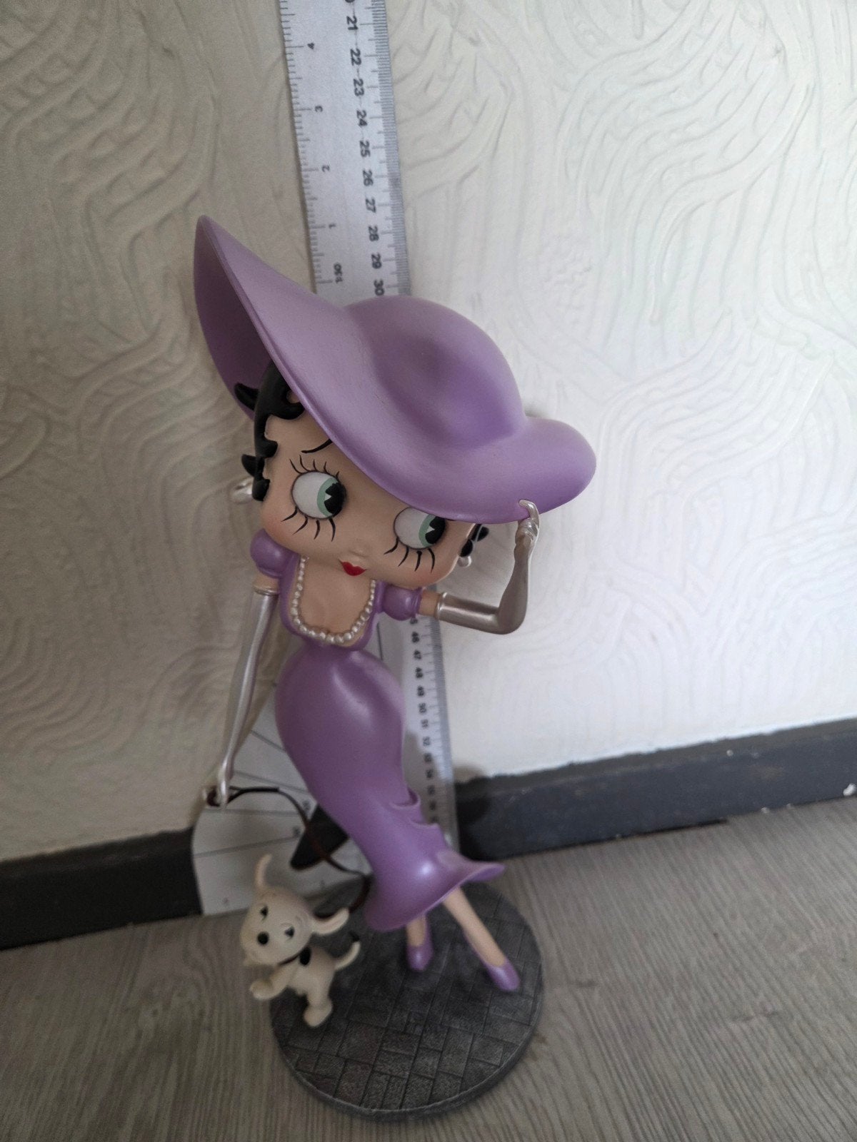 Betty Boop met hondje, Ophalen, Winnie de Poeh of vrienden, Zo goed als nieuw, Beeldje of Figuurtje