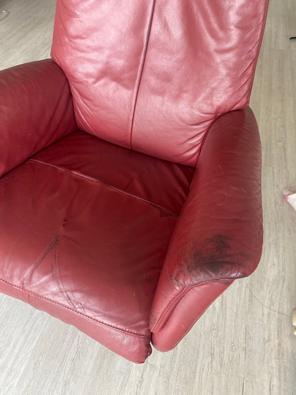 Rode leren relaxfauteuil, Ophalen, Gebruikt, Leer, 50 tot 75 cm