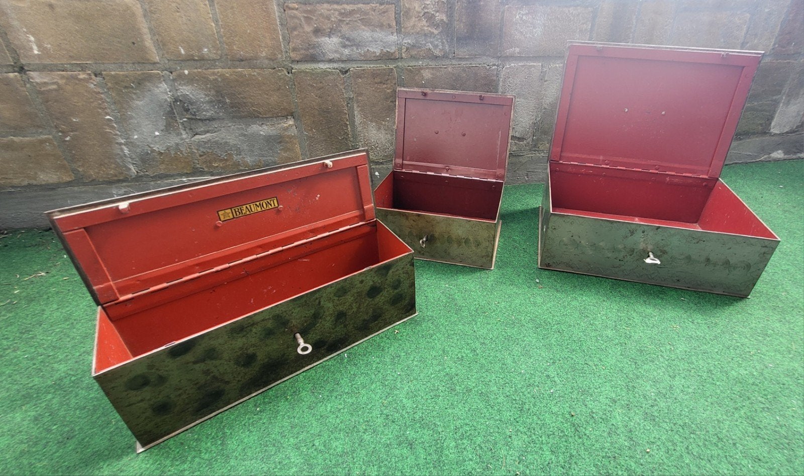 Set van 3 Antieke Metalen Kisten met Sleutel, Ophalen