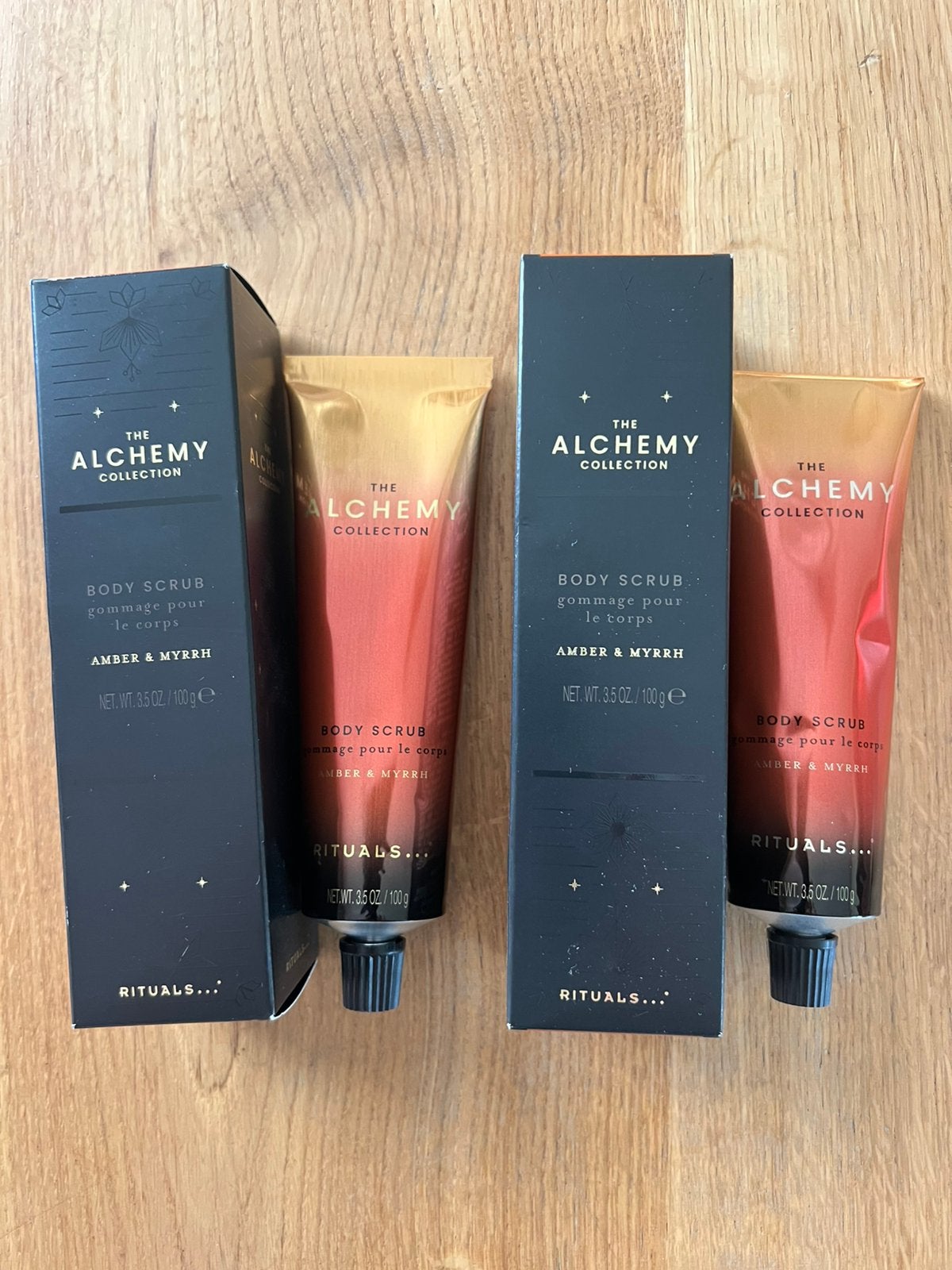 Rituals Alchemy body scrub 100 gr 2x 🤎 Nieuw!, Ophalen of Verzenden, Nieuw, Bad & Douche